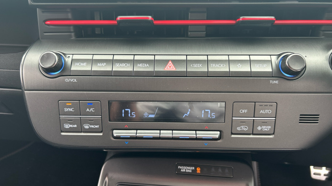 Hyundai KONA 1.6 Hybrid 138 N Line 5dr DCT Hybrid Hatchback - Image 23